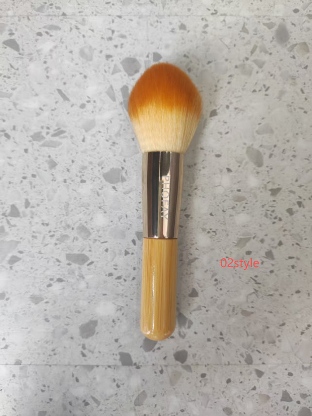 Flawless Finish Makeup Brush for Smooth Easy Application